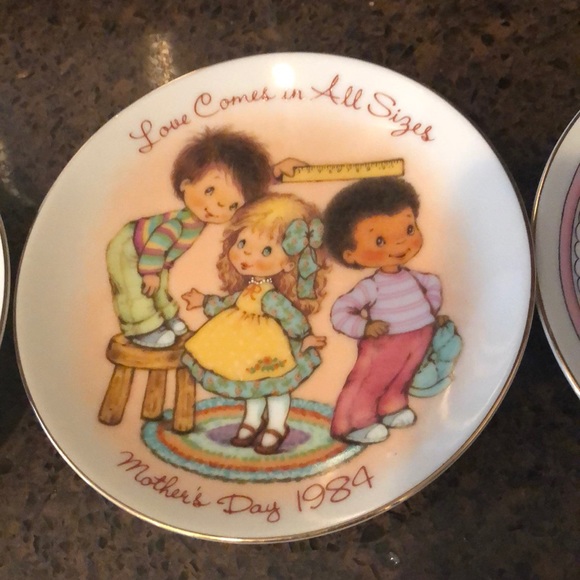 Vintage Avon 1980’s 1990’s Mother’s Day Plates - Picture 3 of 12